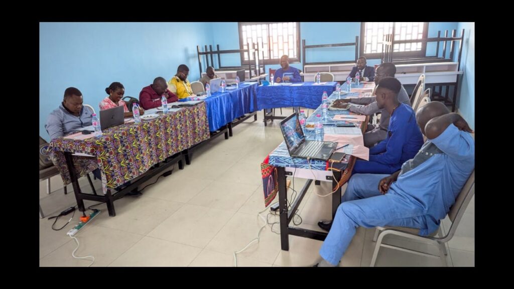 L’Institut Supérieur des Technologies Automobiles SOTRABUS (ISTAS) renforce les compétences pédagogiques de son corps enseignant à travers un séminaire sur la digitalisation whatsapp image 2026 02 26 at 15.26.16