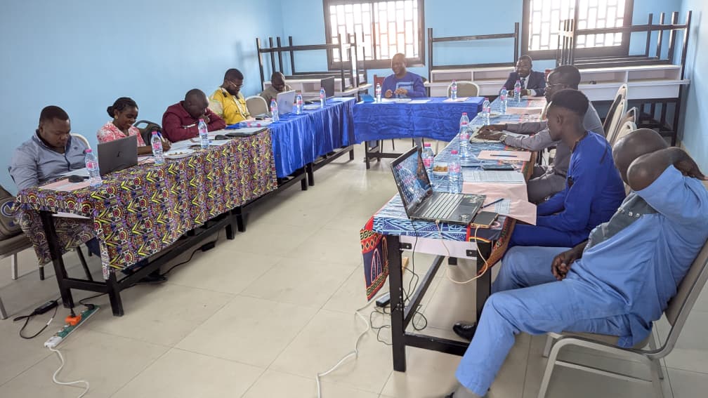 L’Institut Supérieur des Technologies Automobiles SOTRABUS (ISTAS) renforce les compétences pédagogiques de son corps enseignant à travers un séminaire sur la digitalisation Séance de Renforcement des Capacités du Personnel Administratif – ISTAS-SOTRABUS