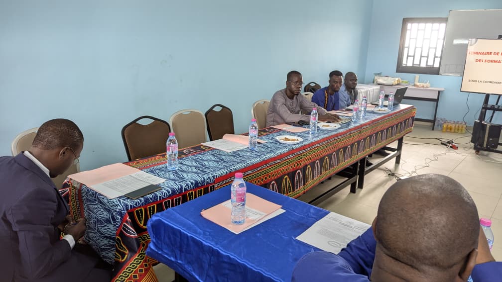 L’Institut Supérieur des Technologies Automobiles SOTRABUS (ISTAS) renforce les compétences pédagogiques de son corps enseignant à travers un séminaire sur la digitalisation whatsapp image 2026 02 26 at 15.26.18