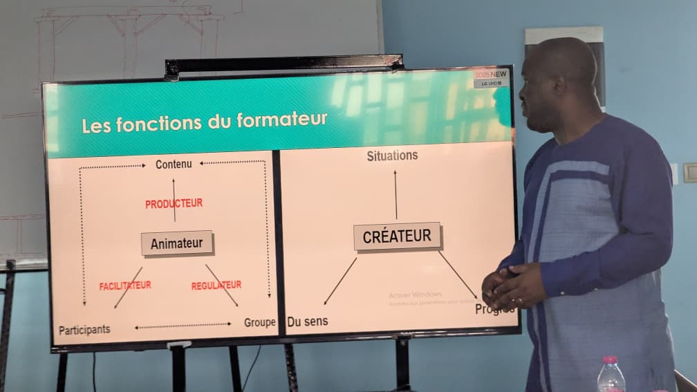 L’Institut Supérieur des Technologies Automobiles SOTRABUS (ISTAS) renforce les compétences pédagogiques de son corps enseignant à travers un séminaire sur la digitalisation whatsapp image 2026 02 26 at 15.26.19 (1)